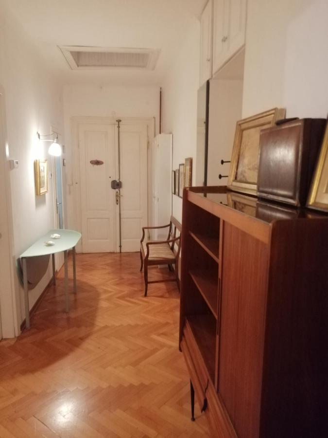 Apartment Kandler - Spacious And Confortable Trieste Eksteriør bilde